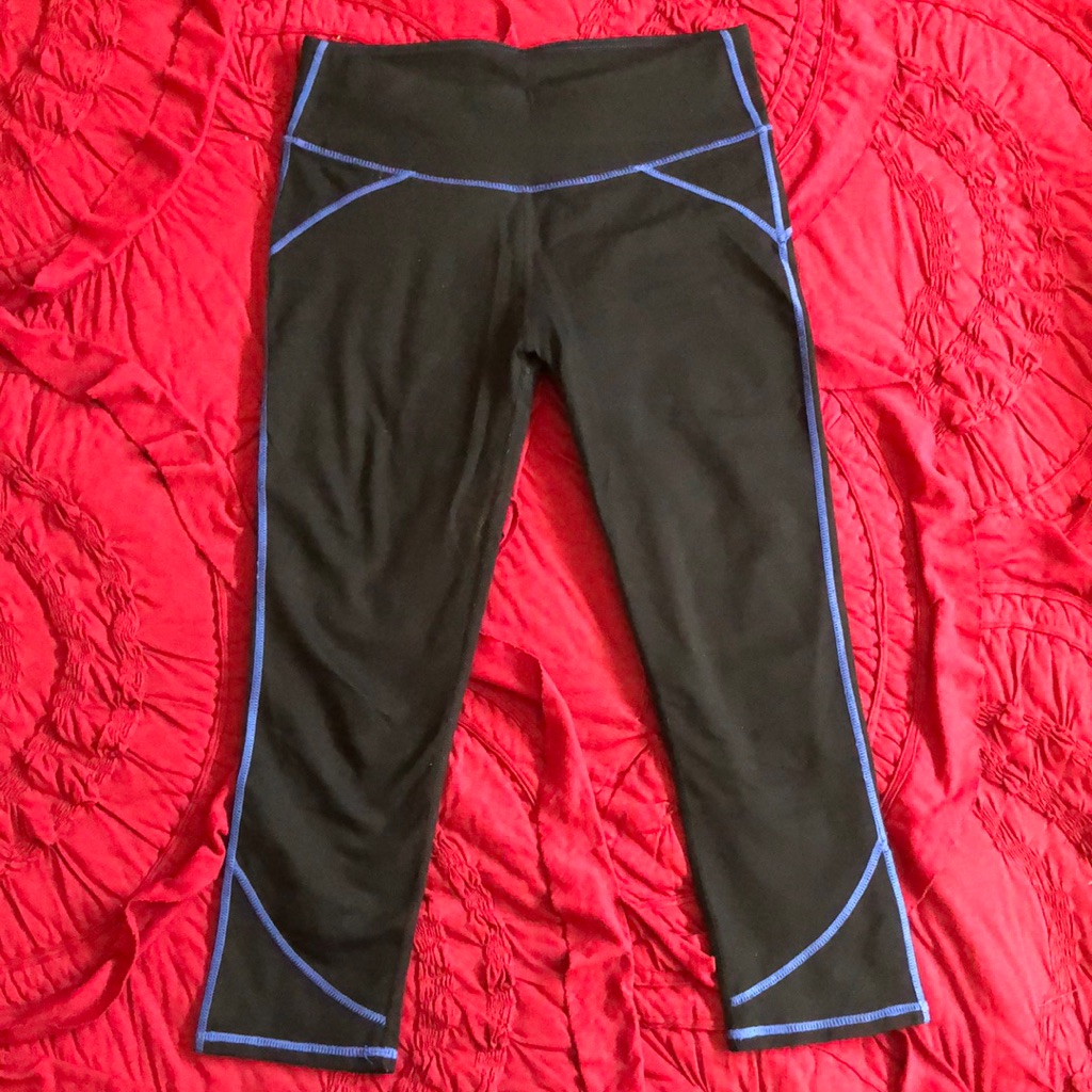 Fabletics Cropped Leggings Xs